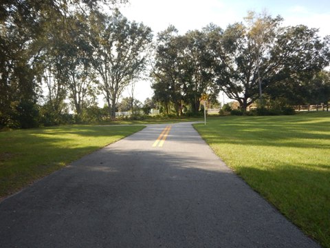 Neighborhood Lakes Scenic Trail, Orlando biking, Lake County